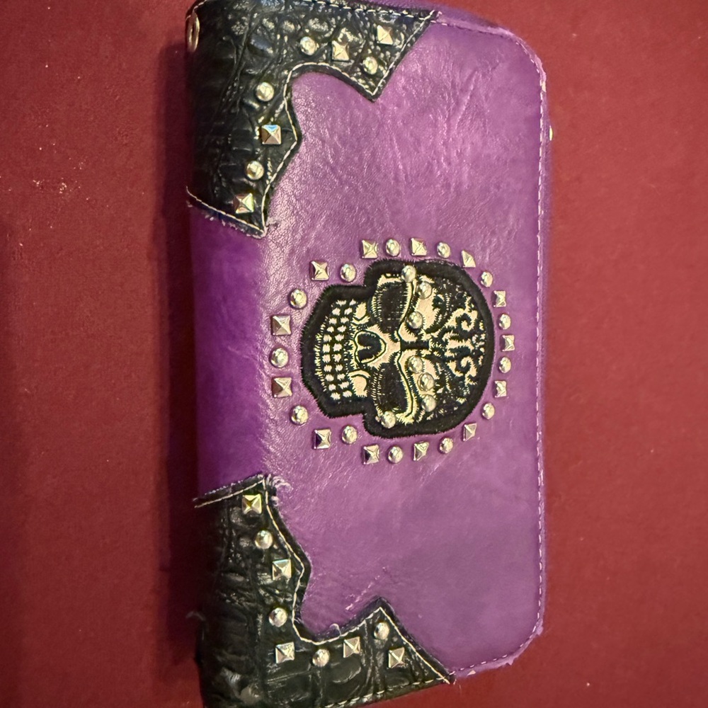 Purple Skull Design Wallet
